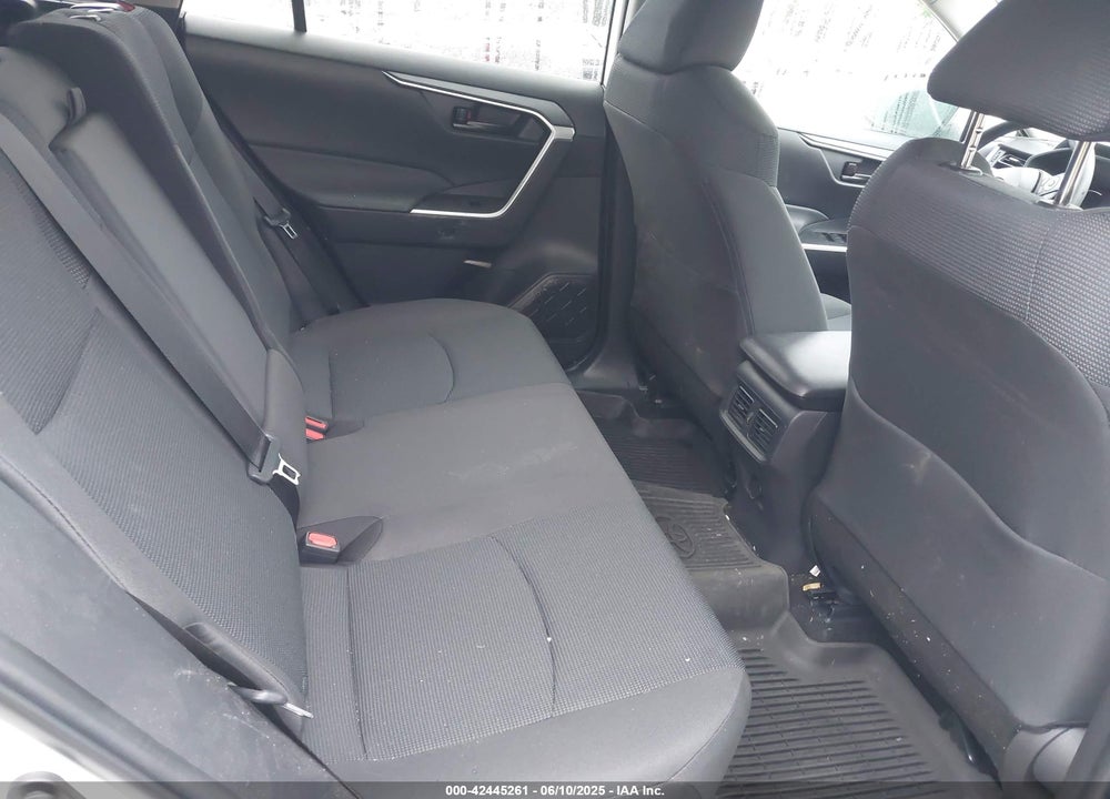 2024 TOYOTA RAV4 VIN: 2T3G1RFV3RC463800