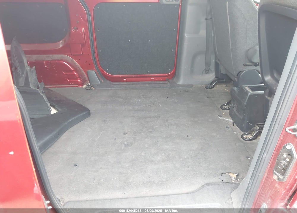 2019 NISSAN NV200 SV VIN: 3N6CM0KN8KK701873