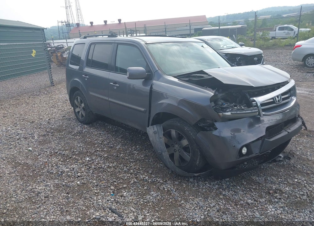 2015 HONDA PILOT TOURING VIN: 5FNYF4H9XFB015854