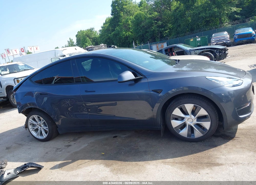 2021 TESLA MODEL Y VIN: 5YJYGAEE7MF146315