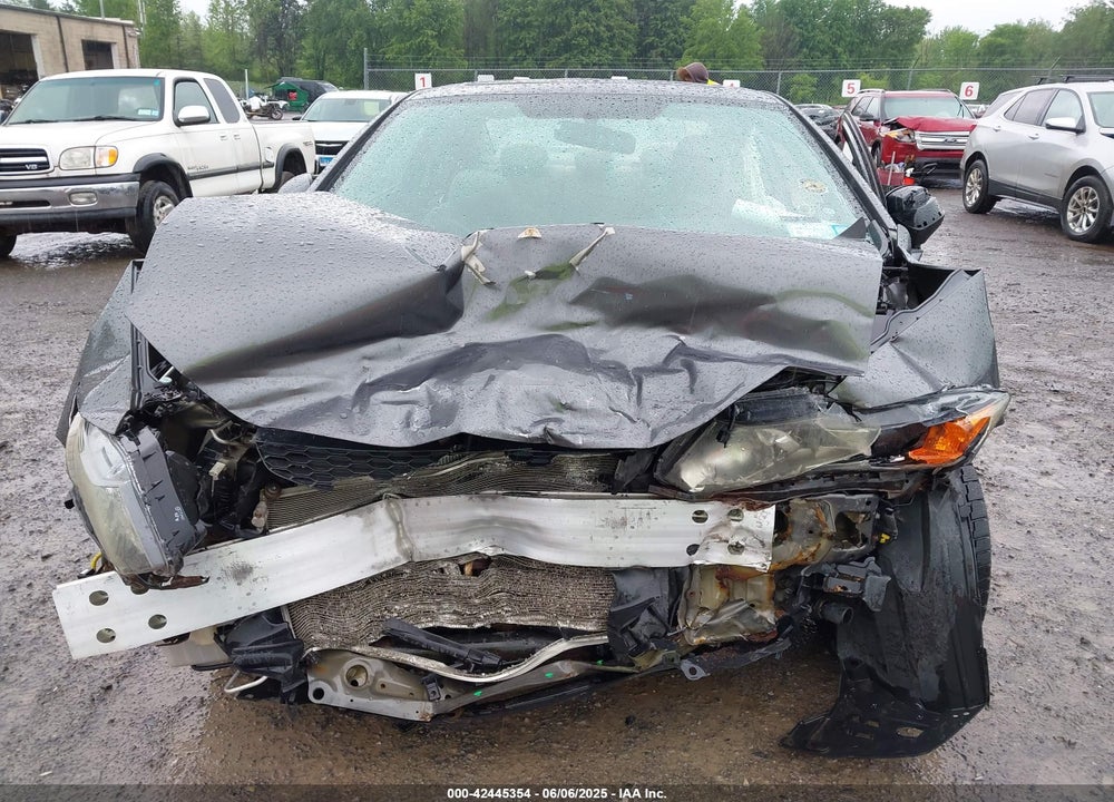 2012 HONDA CIVIC VIN: 2HGFG3B83CH563698