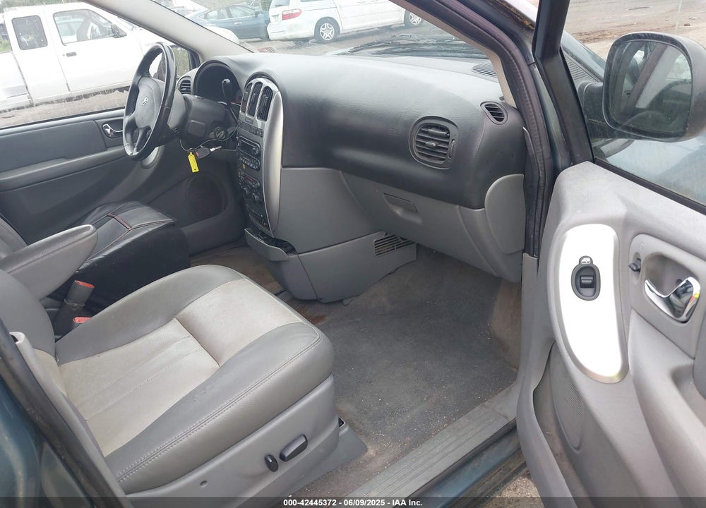 2007 DODGE GRAND CARAVAN VIN: 2D4GP44L87R150642