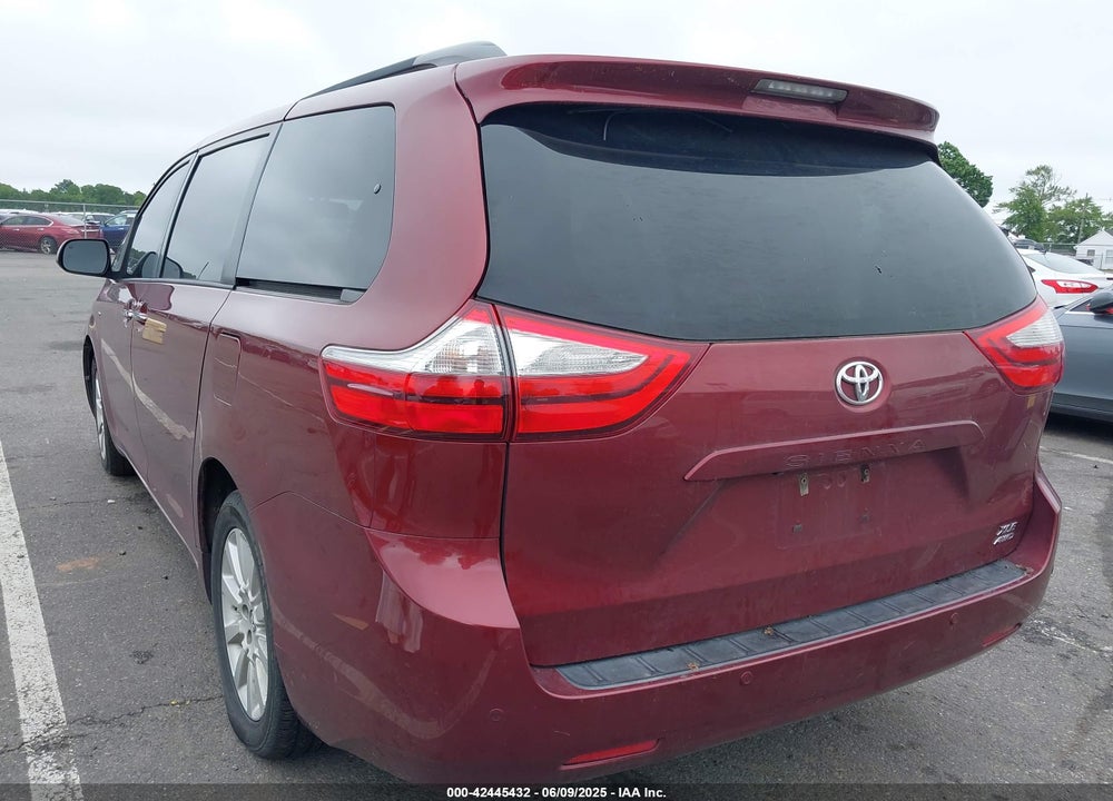 2016 TOYOTA SIENNA XLE 7 PASSENGER VIN: 5TDDK3DC8GS143643