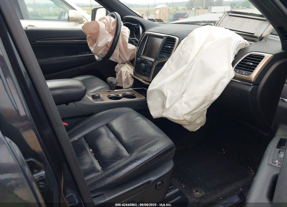 2015 JEEP GRAND CHEROKEE VIN: 1C4RJFBG3FC130038