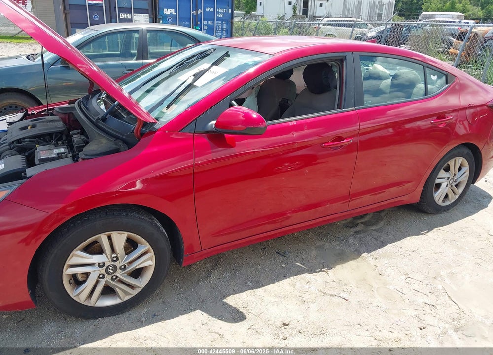 2019 HYUNDAI ELANTRA SEL VIN: KMHD84LF2KU842850