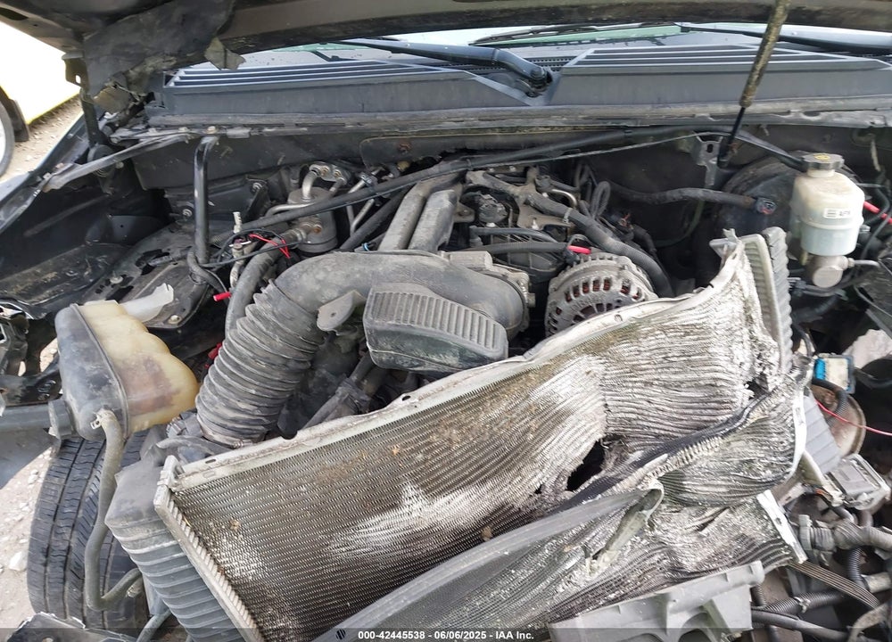 2010 CHEVROLET SUBURBAN 1500 VIN: 1GNUKHE32AR226865