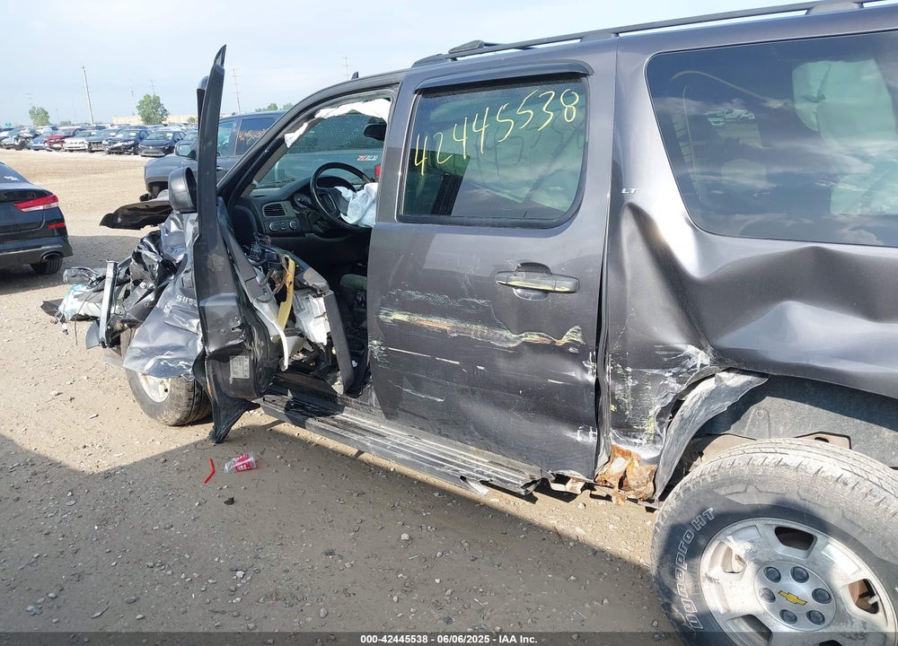 2010 CHEVROLET SUBURBAN 1500 VIN: 1GNUKHE32AR226865