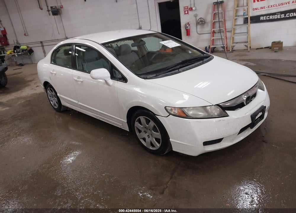 2010 HONDA CIVIC LX VIN: 2HGFA1F57AH512658