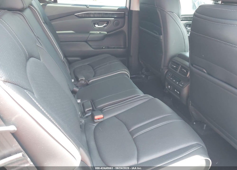 2023 HONDA PILOT VIN: 5FNYG1H85PB025485