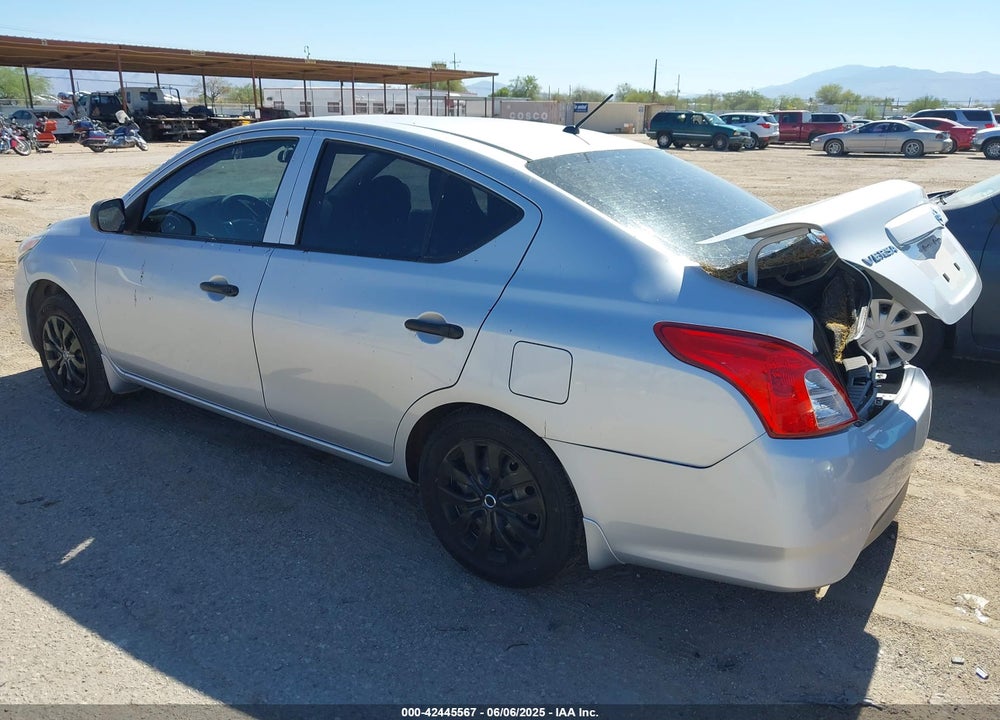 2015 NISSAN VERSA 1.6 S+ VIN: 3N1CN7AP9FL933123