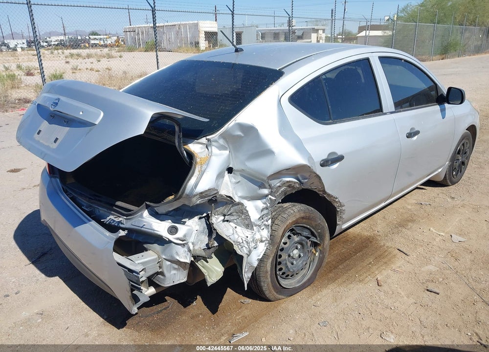 2015 NISSAN VERSA 1.6 S+ VIN: 3N1CN7AP9FL933123