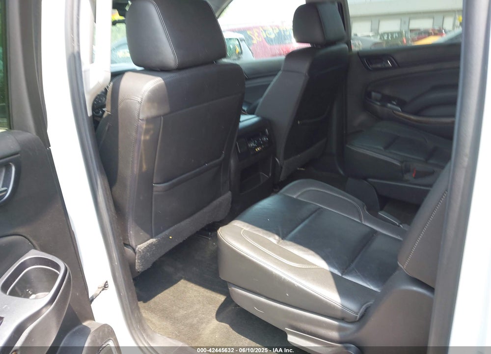 2016 CHEVROLET SUBURBAN VIN: 1GNSKHKC5GR123010
