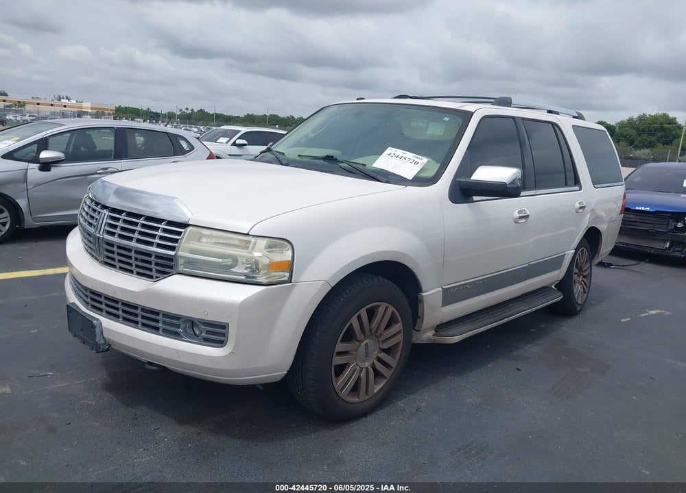 2009 LINCOLN NAVIGATOR VIN: 5LMFU28589EJ01743