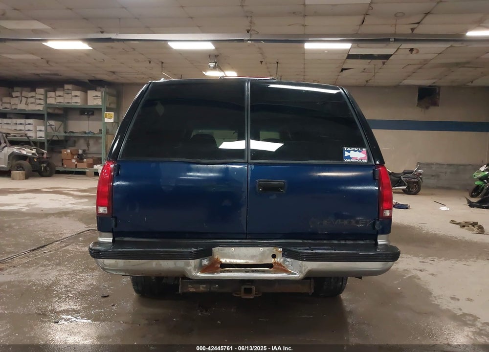 1999 CHEVROLET SUBURBAN 1500 LT VIN: 3GNFK16R5XG260732