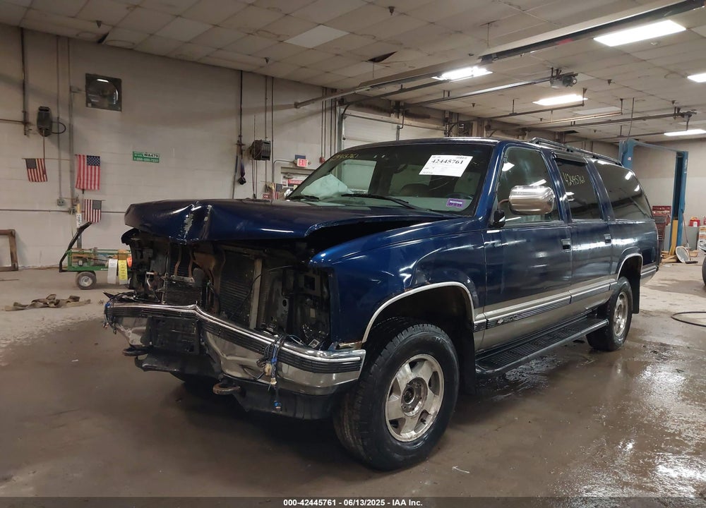 1999 CHEVROLET SUBURBAN 1500 LT VIN: 3GNFK16R5XG260732
