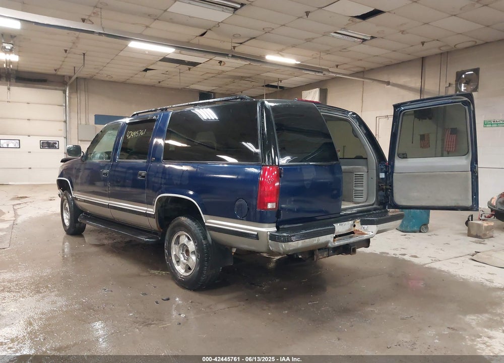 1999 CHEVROLET SUBURBAN 1500 LT VIN: 3GNFK16R5XG260732