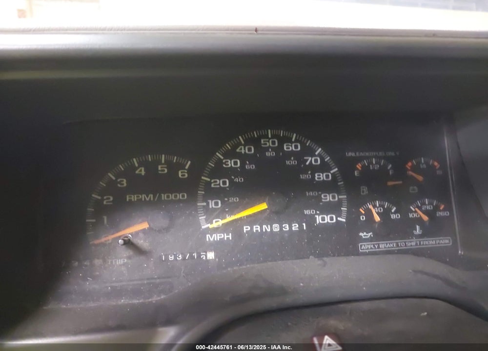 1999 CHEVROLET SUBURBAN 1500 LT VIN: 3GNFK16R5XG260732