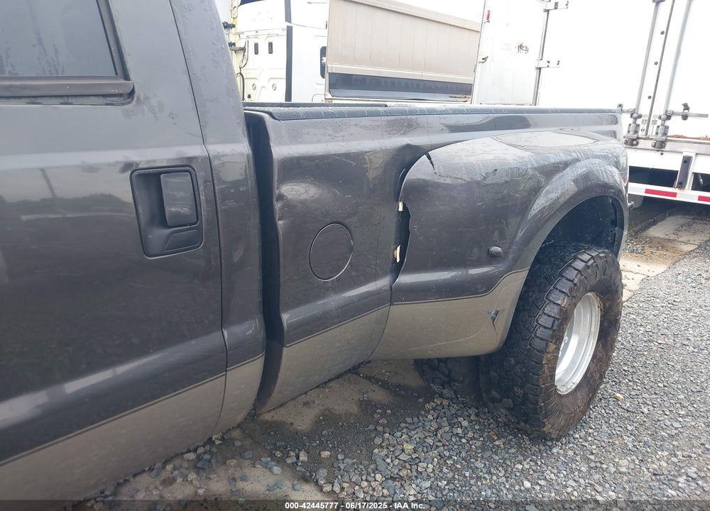 2005 FORD F-350 LARIAT/XL/XLT VIN: 1FTWW33P15EA88912