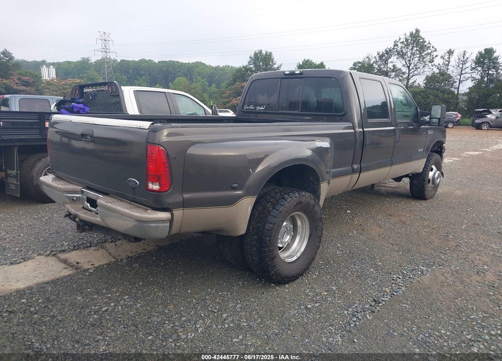 2005 FORD F-350 LARIAT/XL/XLT VIN: 1FTWW33P15EA88912