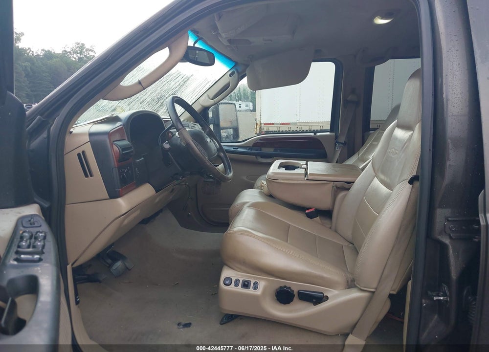 2005 FORD F-350 LARIAT/XL/XLT VIN: 1FTWW33P15EA88912