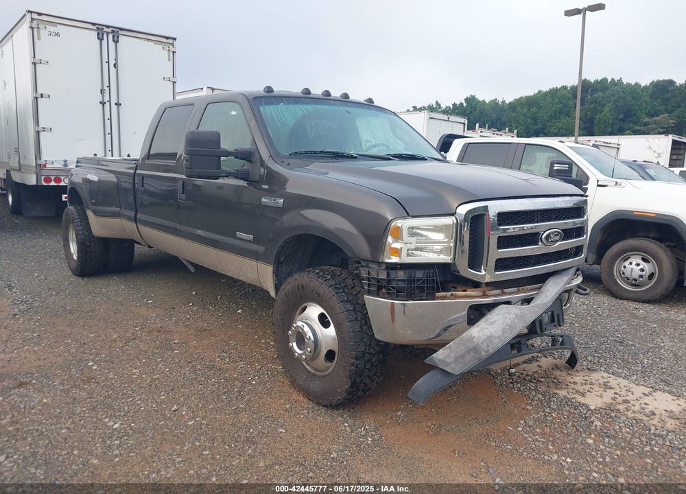 2005 FORD F-350 LARIAT/XL/XLT VIN: 1FTWW33P15EA88912