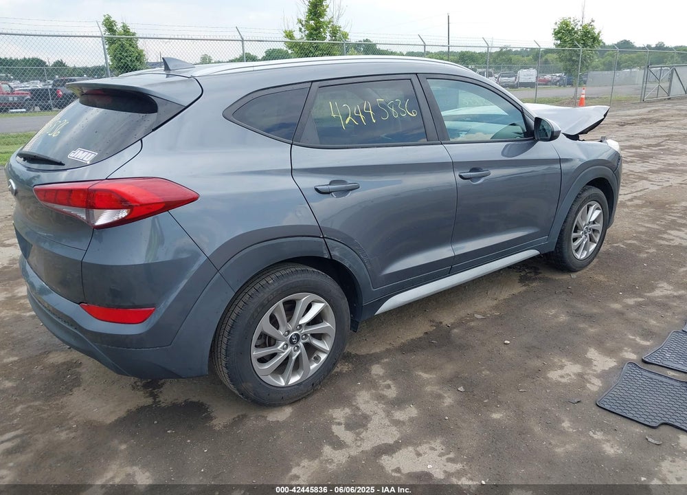 2018 HYUNDAI TUCSON VIN: KM8J33A46JU747302