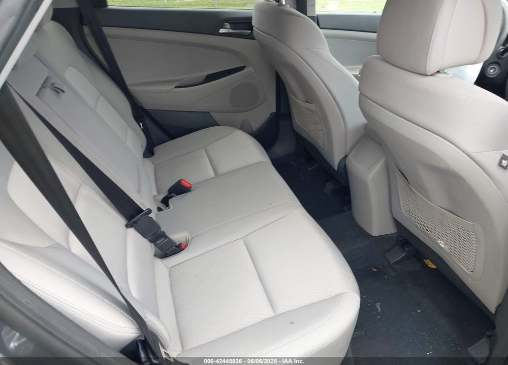 2018 HYUNDAI TUCSON VIN: KM8J33A46JU747302