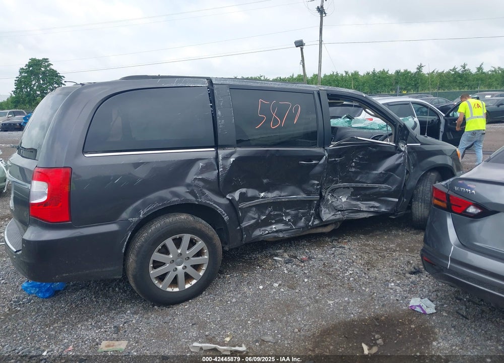 2015 CHRYSLER TOWN & COUNTRY TOURING VIN: 2C4RC1BG7FR743607