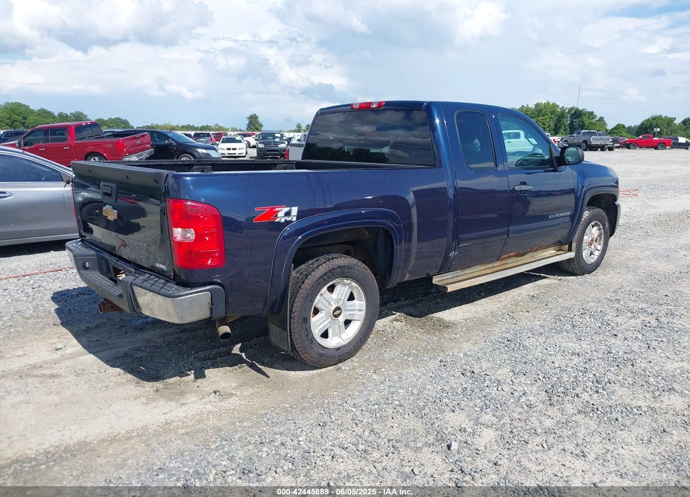 2010 CHEVROLET SILVERADO 1500 VIN: 1GCSKSE33AZ271035