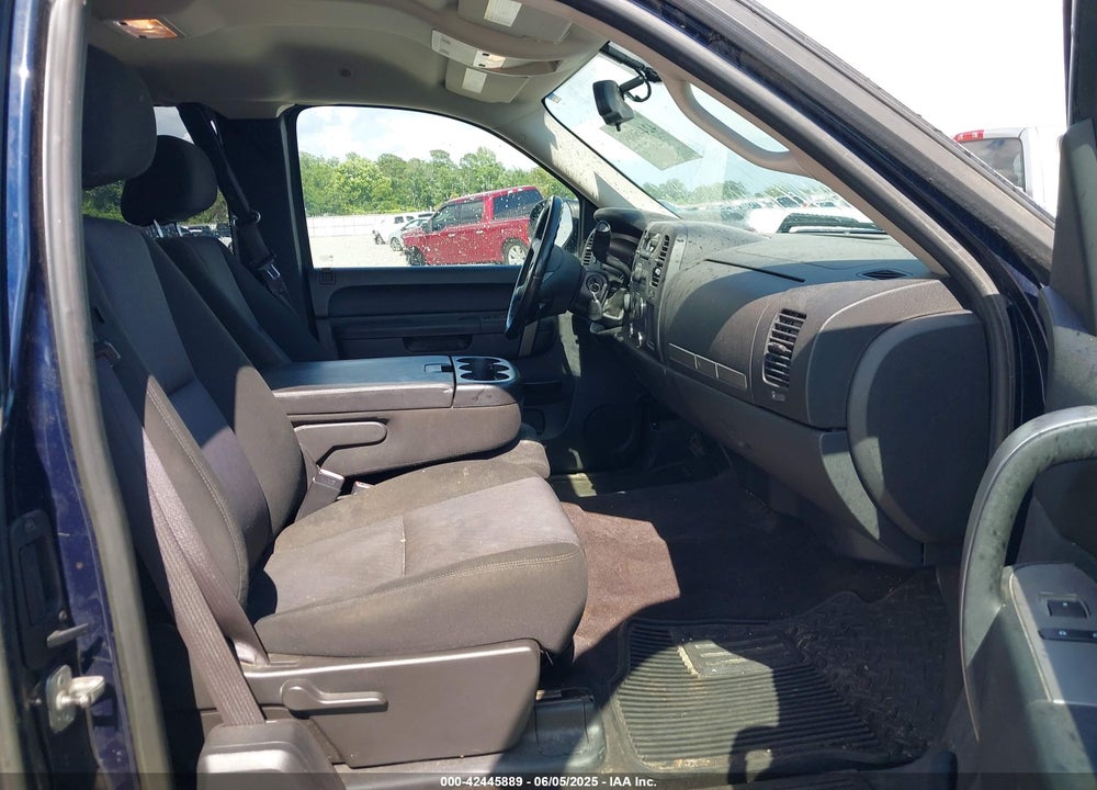 2010 CHEVROLET SILVERADO 1500 VIN: 1GCSKSE33AZ271035