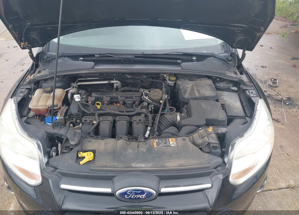 2014 FORD FOCUS VIN: 1FADP3K25EL325252