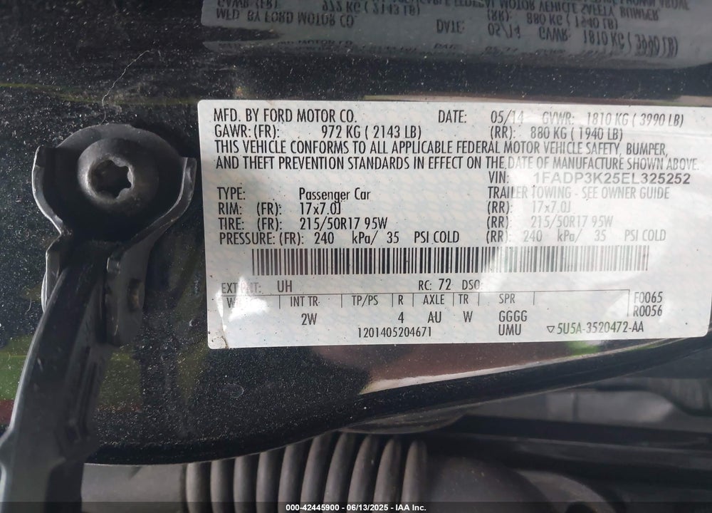 2014 FORD FOCUS VIN: 1FADP3K25EL325252
