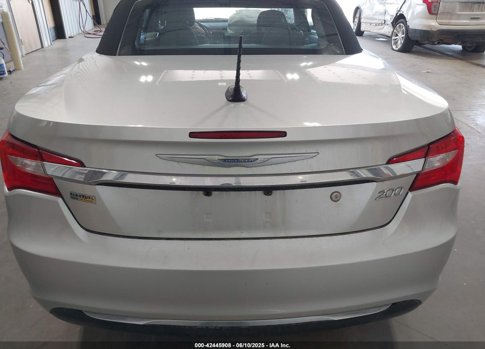 2011 CHRYSLER 200 VIN: 1C3BC2EG0BN592334