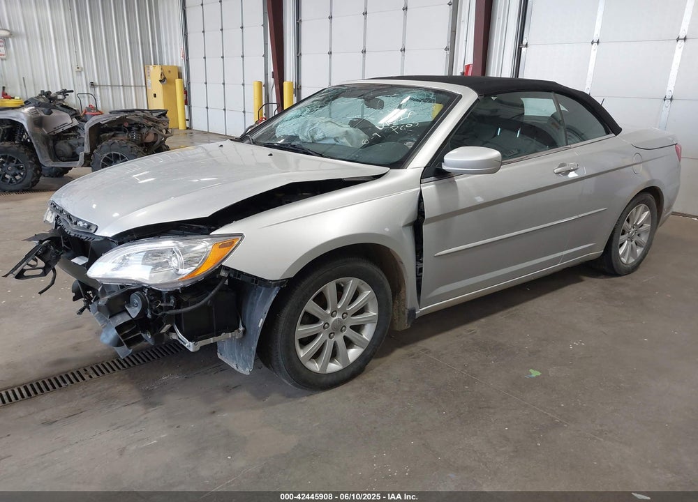 2011 CHRYSLER 200 VIN: 1C3BC2EG0BN592334