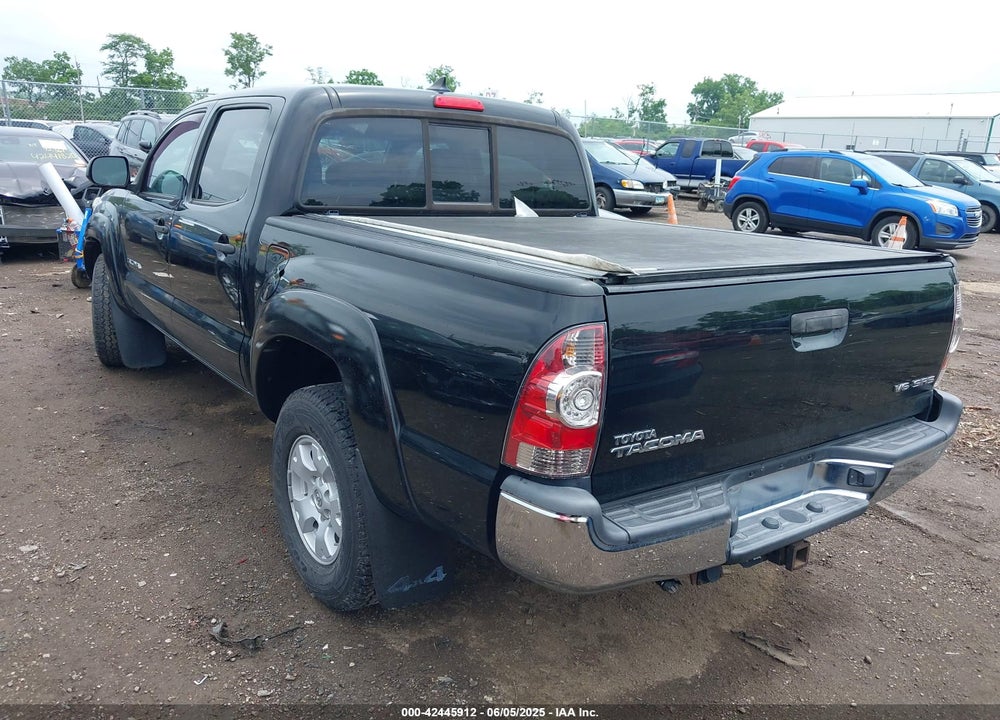 2015 TOYOTA TACOMA VIN: 3TMLU4EN1FM203143