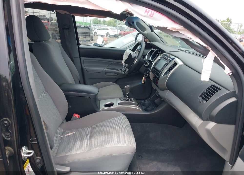 2015 TOYOTA TACOMA VIN: 3TMLU4EN1FM203143