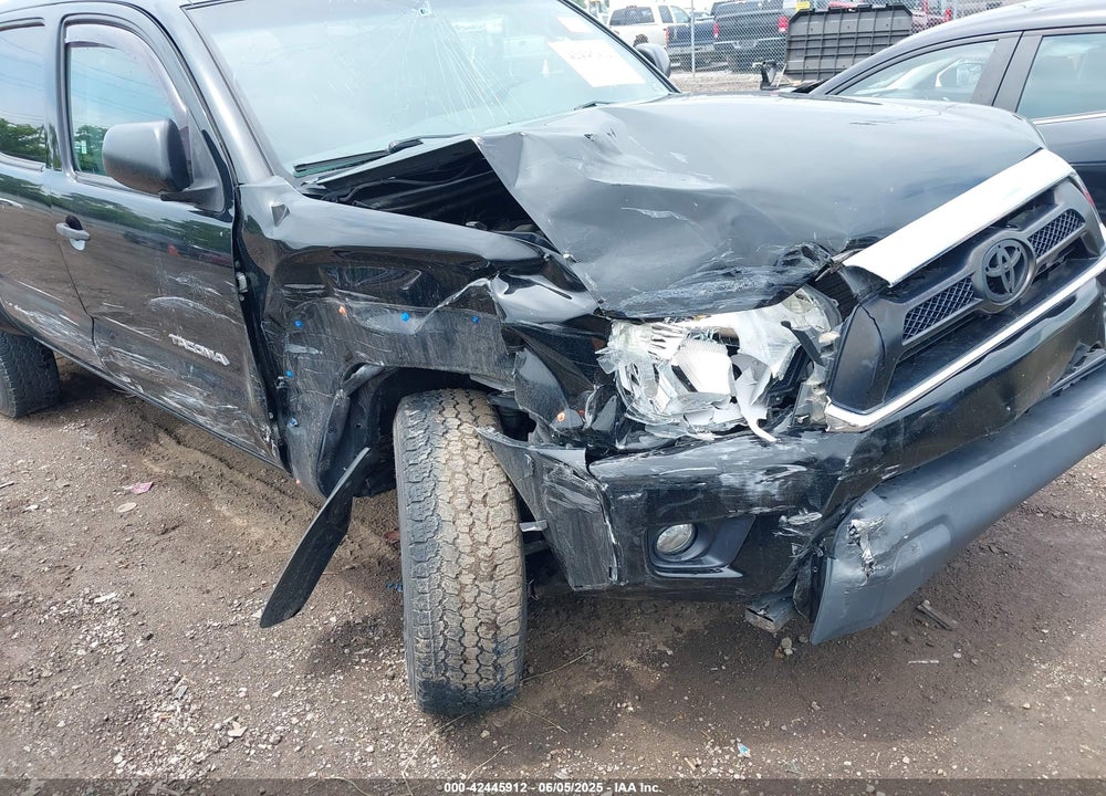 2015 TOYOTA TACOMA VIN: 3TMLU4EN1FM203143