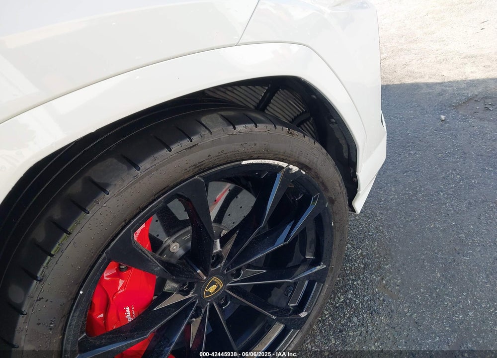 2022 LAMBORGHINI URUS GRAPHITE CAPSULE/PEARL CAPSULE VIN: ZPBUA1ZL2NLA18676