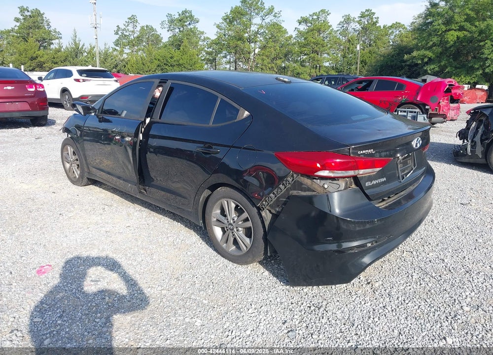 2017 HYUNDAI ELANTRA VIN: KMHD84LF0HU237234
