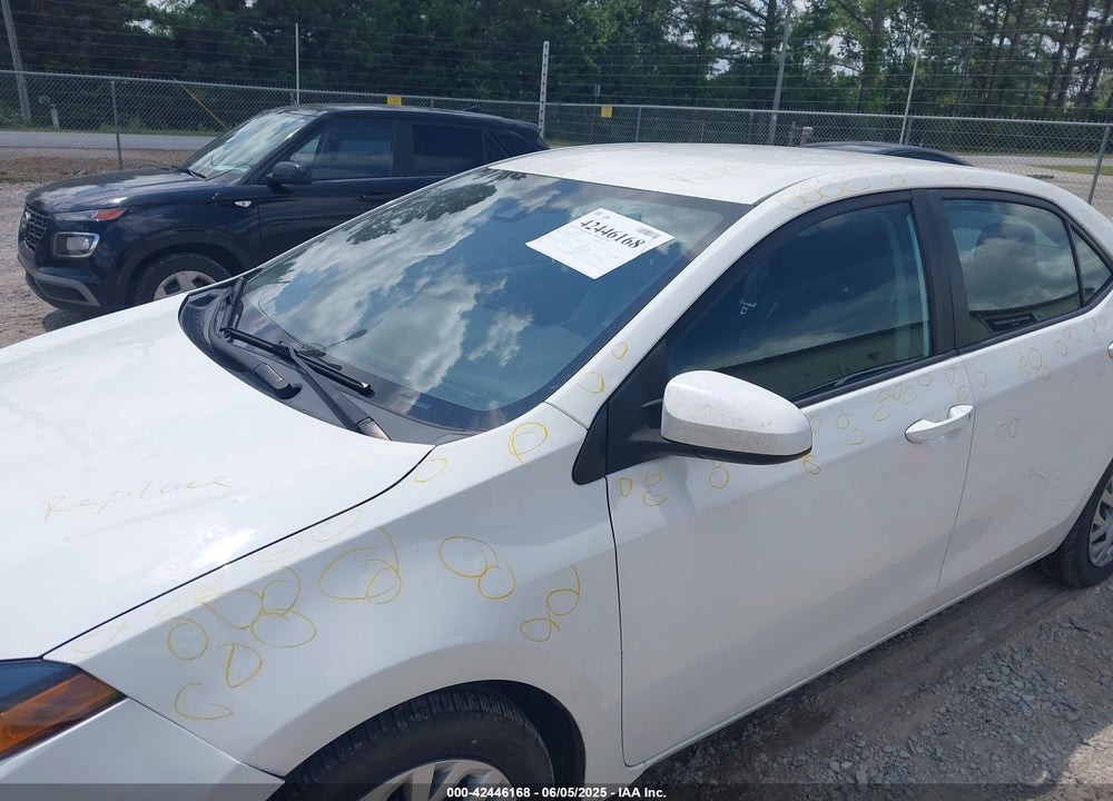 2018 TOYOTA COROLLA VIN: 2T1BURHE5JC101043