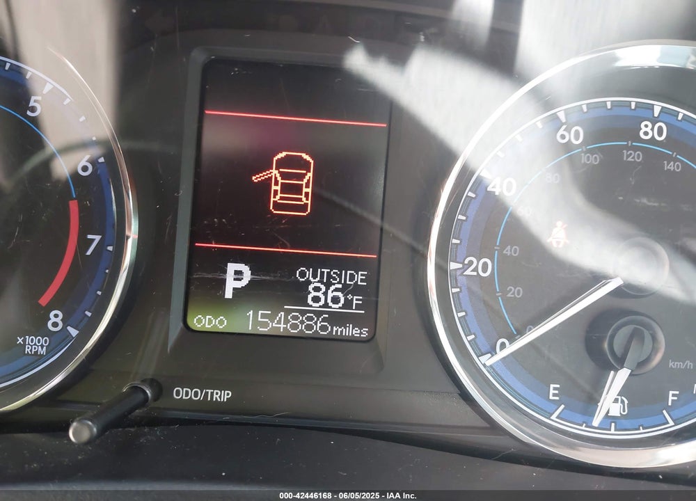 2018 TOYOTA COROLLA VIN: 2T1BURHE5JC101043