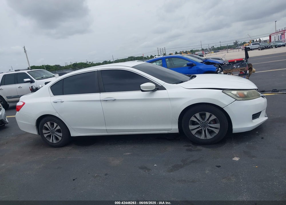 2014 HONDA ACCORD VIN: 1HGCR2F34EA205579