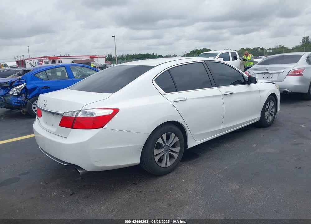 2014 HONDA ACCORD VIN: 1HGCR2F34EA205579
