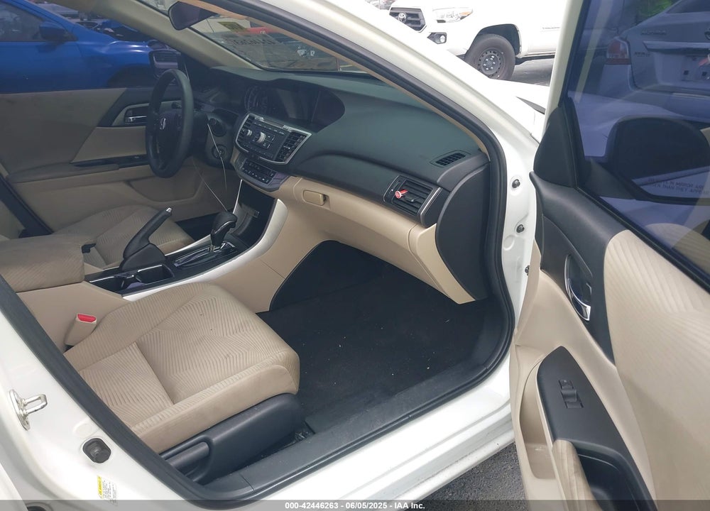 2014 HONDA ACCORD VIN: 1HGCR2F34EA205579