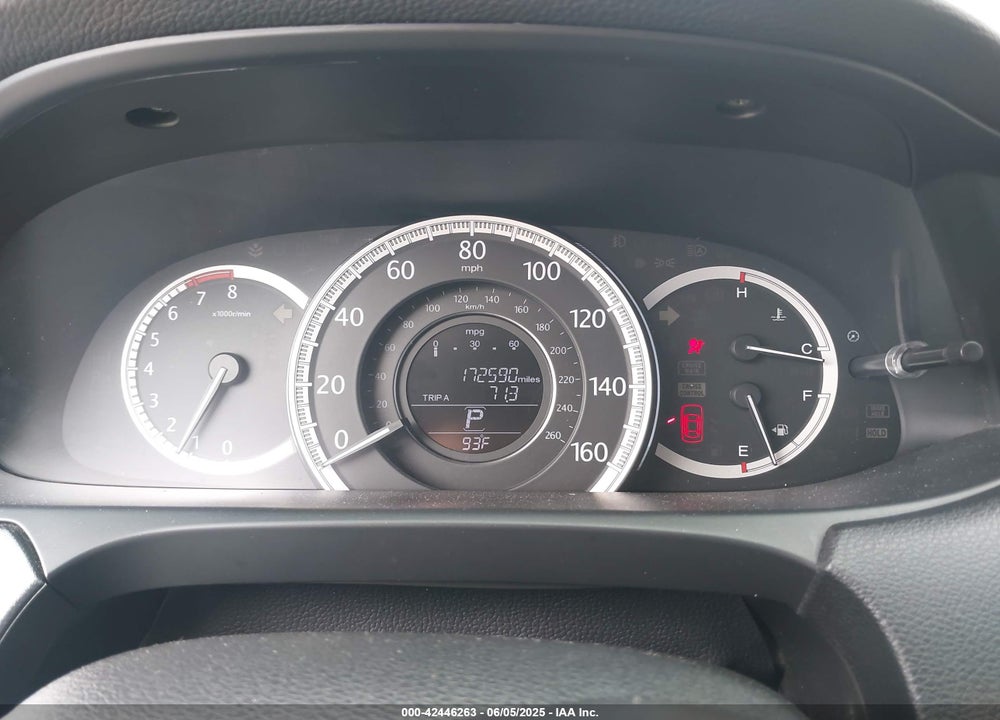 2014 HONDA ACCORD VIN: 1HGCR2F34EA205579