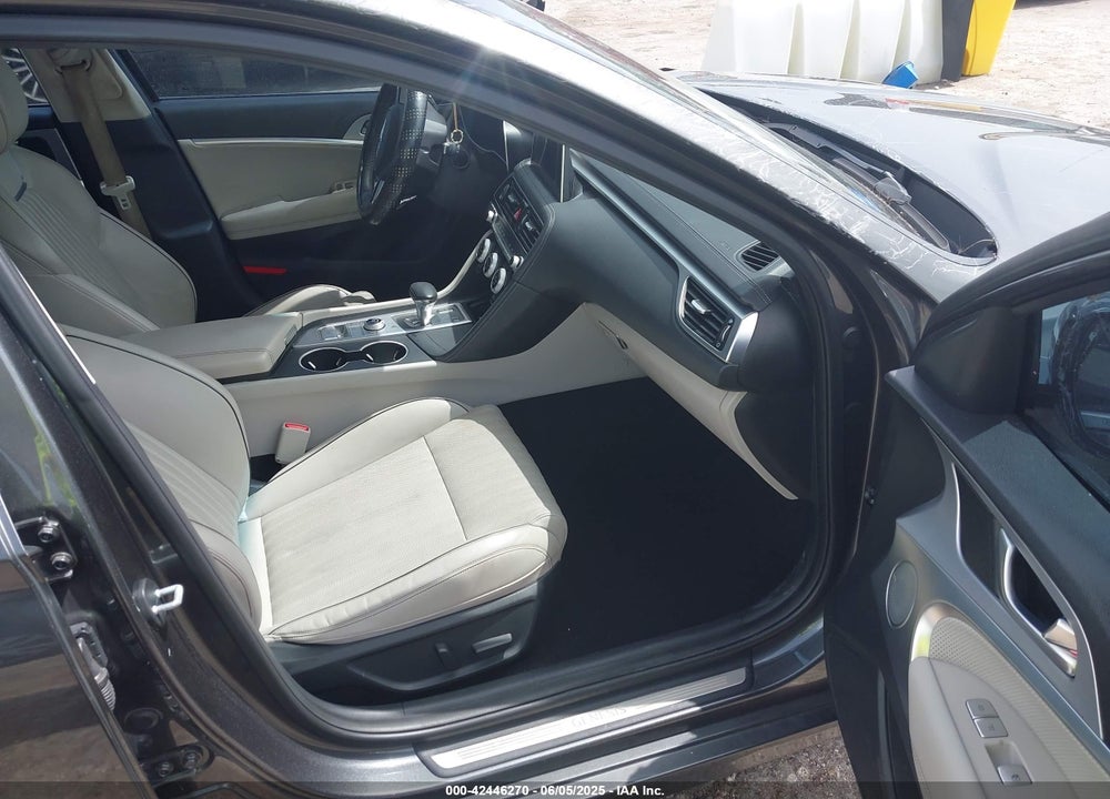 2019 GENESIS G70 2.0T ADVANCED VIN: KMTG34LA7KU021443