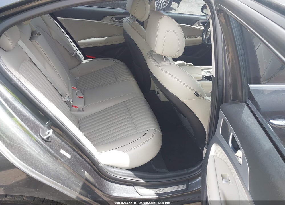2019 GENESIS G70 2.0T ADVANCED VIN: KMTG34LA7KU021443