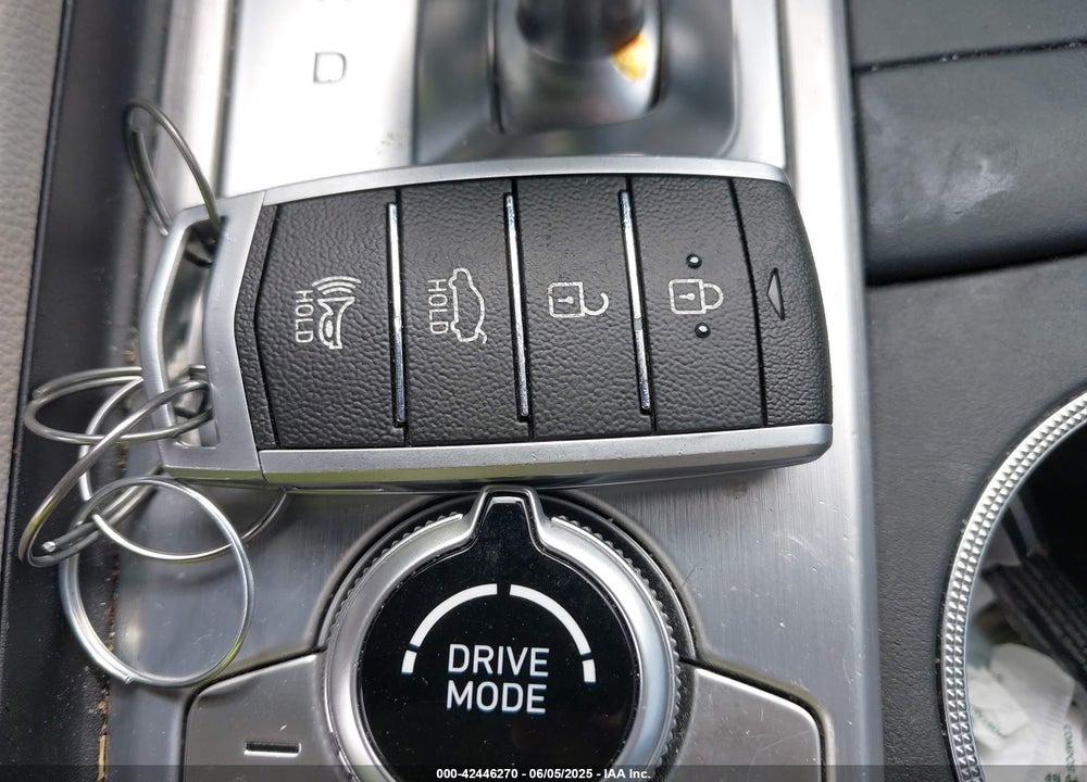 2019 GENESIS G70 2.0T ADVANCED VIN: KMTG34LA7KU021443
