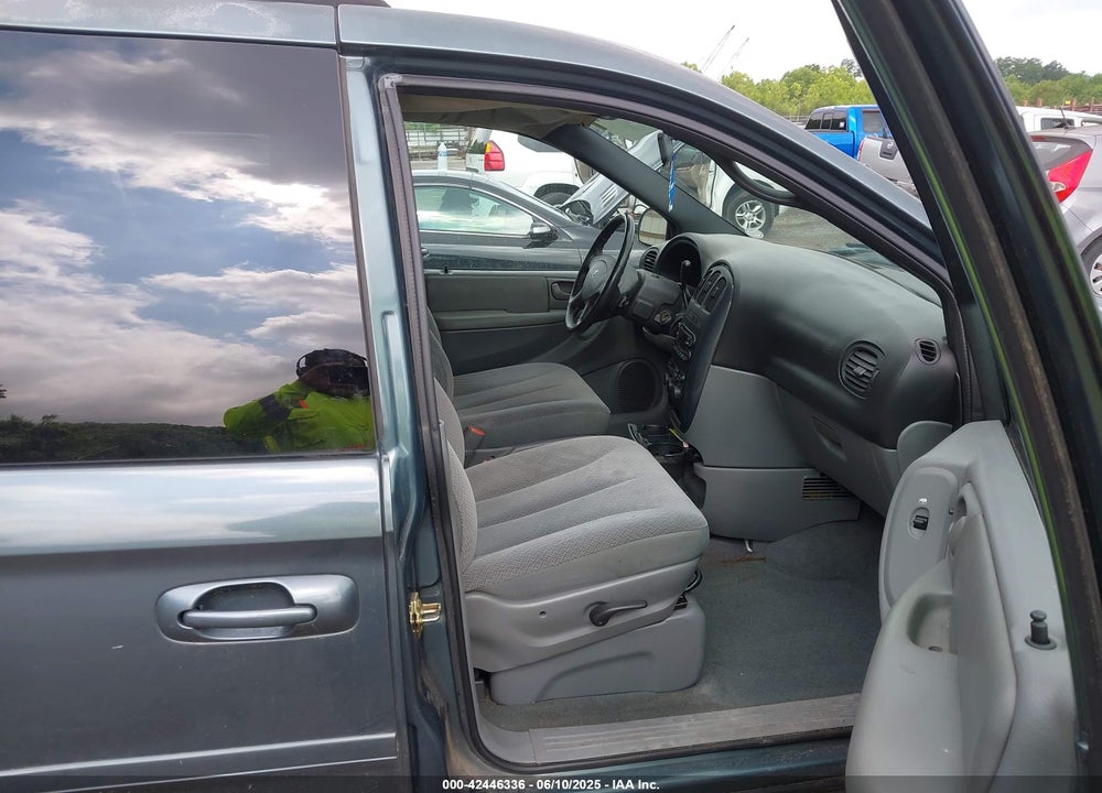 2005 DODGE GRAND CARAVAN SXT VIN: 2D4GP44LX5R159260