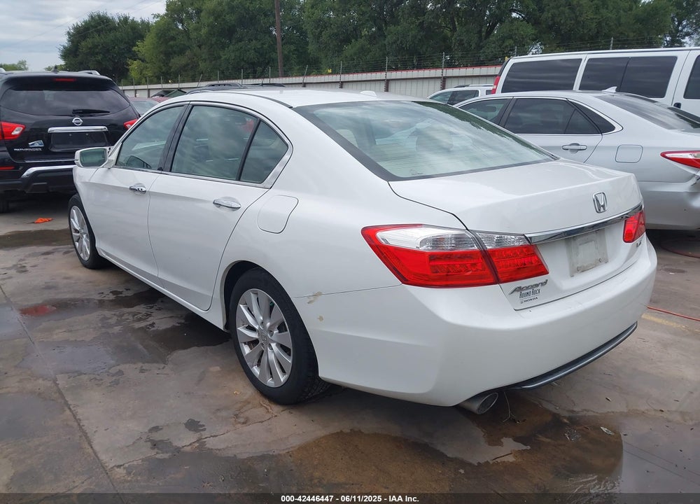 2013 HONDA ACCORD VIN: 1HGCR3F85DA001535